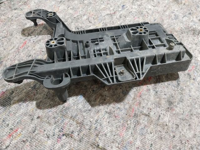 bontott VW SHARAN Akkumulátor Tartó