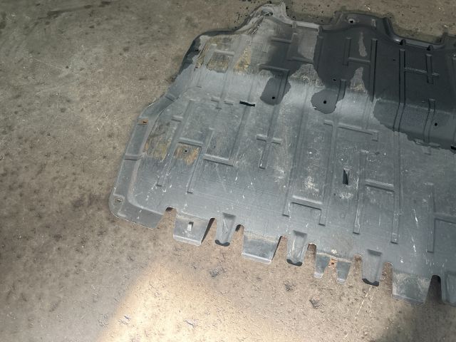 bontott VW SHARAN Alsó Motorburkolat