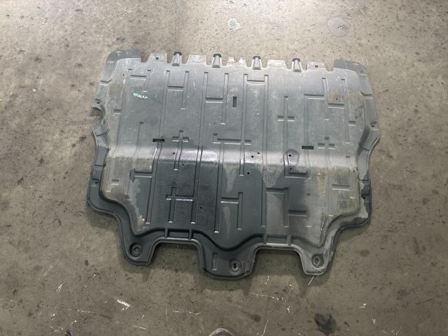 bontott VW SHARAN Alsó Motorburkolat