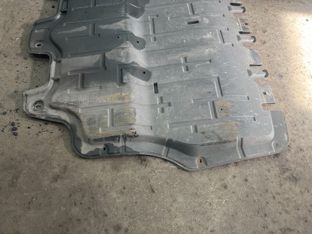 bontott VW SHARAN Alsó Motorburkolat