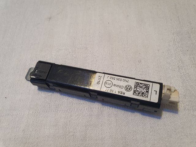 bontott VW SHARAN Antenna Erősítő