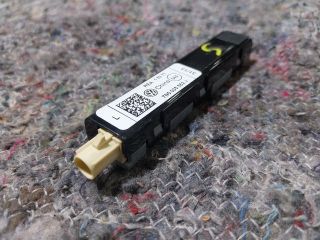 bontott VW SHARAN Antenna Erősítő