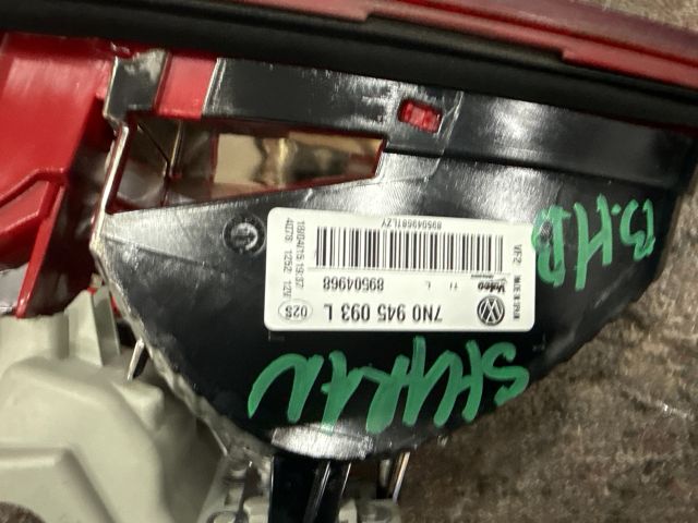 bontott VW SHARAN Bal Belső Hátsó Lámpa