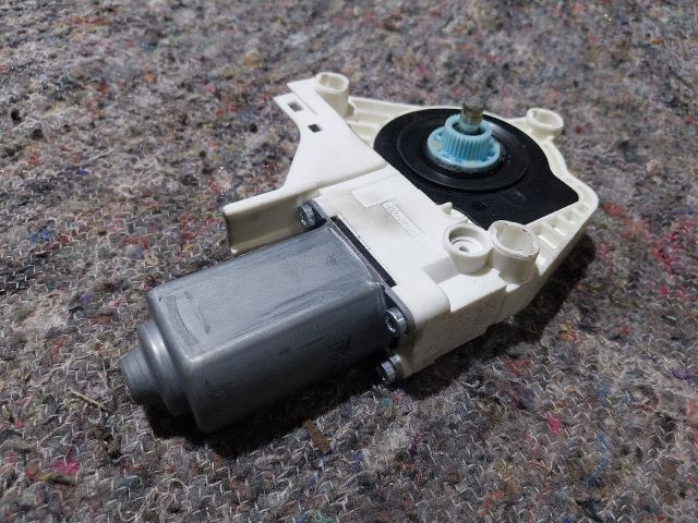 bontott VW SHARAN Bal első Ablakemelő Motor