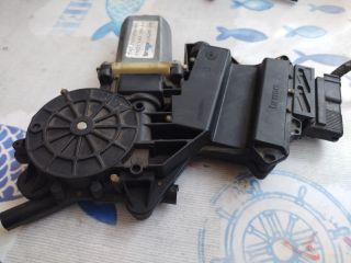 bontott VW SHARAN Bal első Ablakemelő Motor