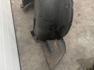 bontott VW SHARAN Bal első Első Dobbetét (Kerékjárati, Műanyag)