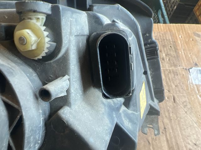 bontott VW SHARAN Bal Fényszóró