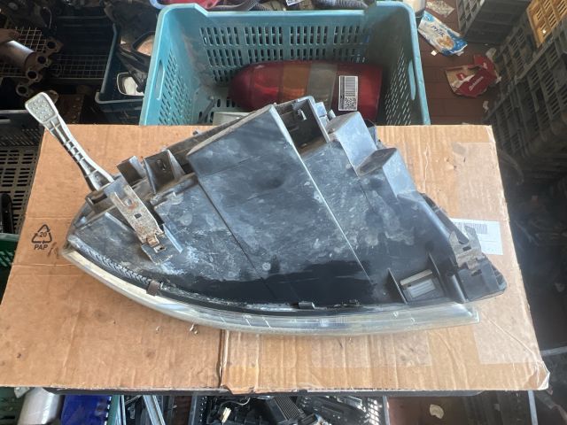 bontott VW SHARAN Bal Fényszóró