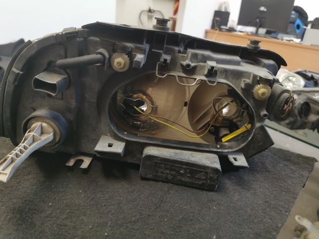 bontott VW SHARAN Bal Fényszóró