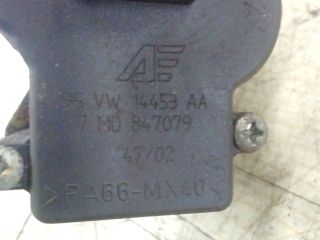 bontott VW SHARAN Bal hátsó Ablak Billentő Motor