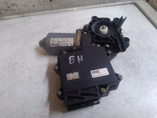 bontott VW SHARAN Bal hátsó Ablakemelő Motor