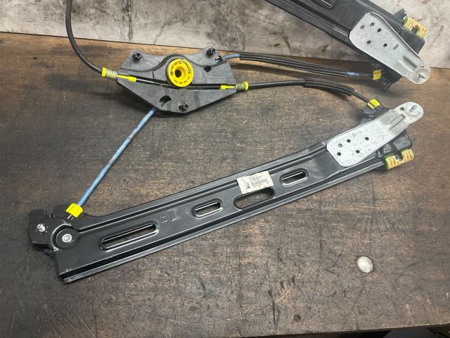 bontott VW SHARAN Bal hátsó Ablakemelő Szerkezet (Elektromos)