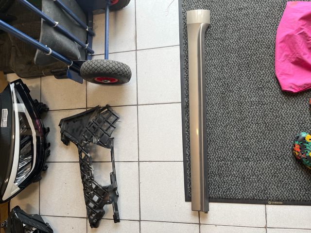 bontott VW SHARAN Bal hátsó Ajtó Díszléc