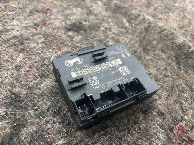 bontott VW SHARAN Bal hátsó Ajtó Vezérlőegység