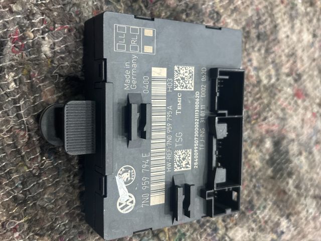 bontott VW SHARAN Bal hátsó Ajtó Vezérlőegység