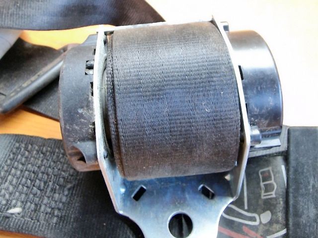 bontott VW SHARAN Bal hátsó Biztonsági Öv