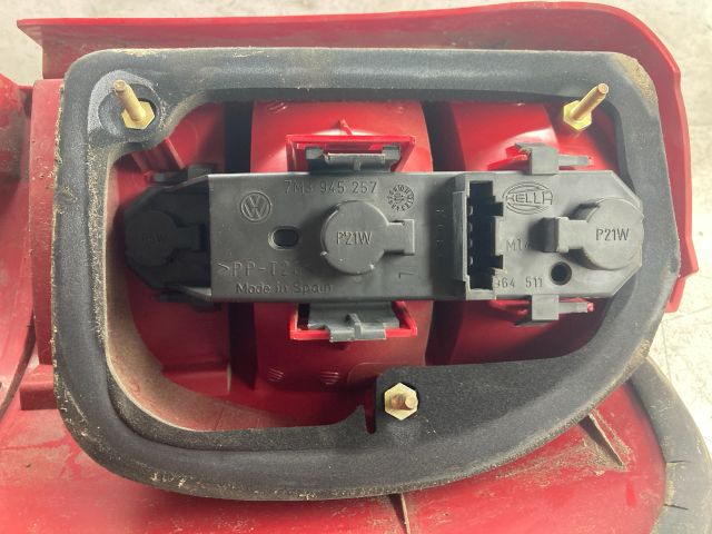 bontott VW SHARAN Bal Hátsó Lámpa