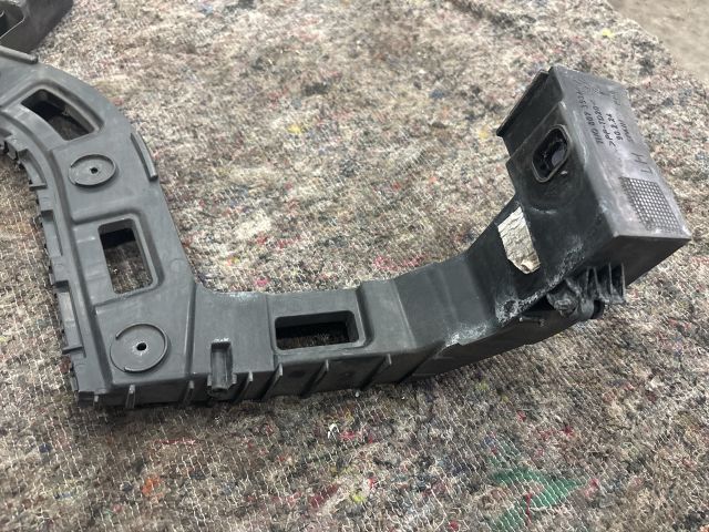 bontott VW SHARAN Bal hátsó Oldal Lökhárító Tartó (Műanyag)