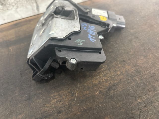 bontott VW SHARAN Bal Tolóajtó Zárszerkezet