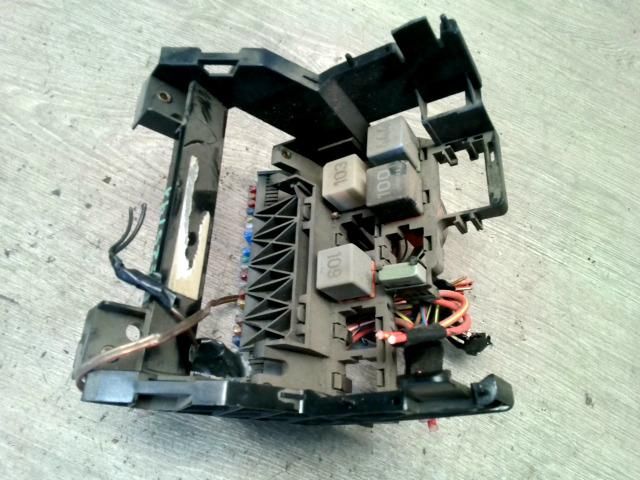 bontott VW SHARAN Biztosítéktábla Utastér