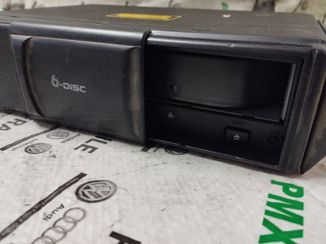 bontott VW SHARAN CD / DVD Tár