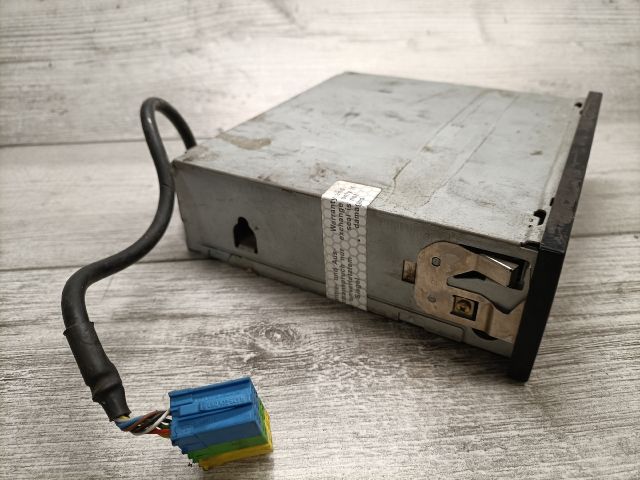 bontott VW SHARAN CD / DVD Tár