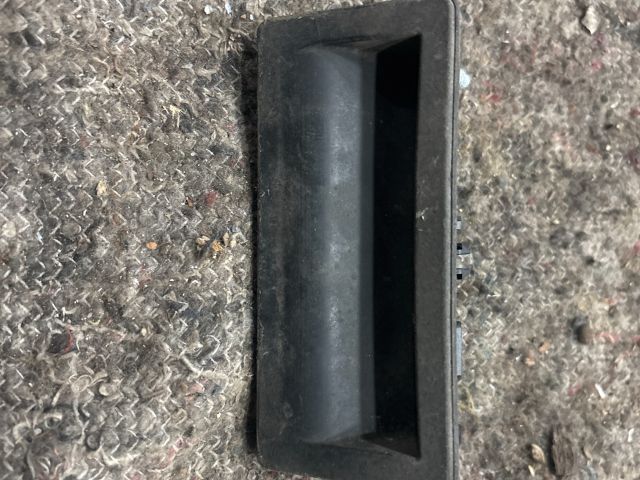 bontott VW SHARAN Csomagtér Nyitó Kar / Gomb