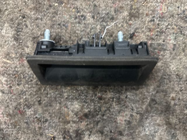 bontott VW SHARAN Csomagtér Nyitó Kar / Gomb