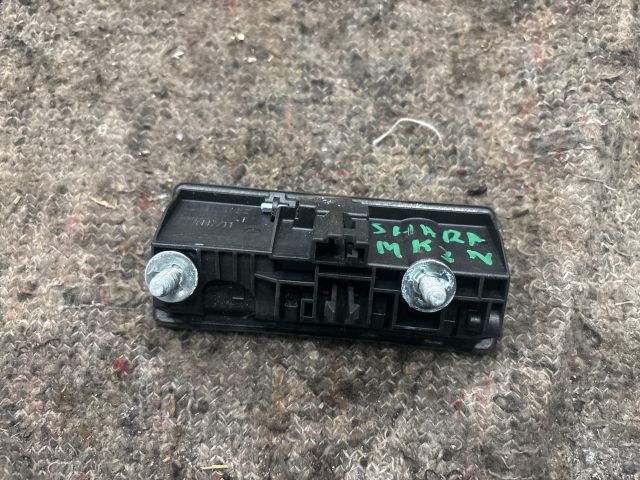 bontott VW SHARAN Csomagtér Nyitó Kar / Gomb