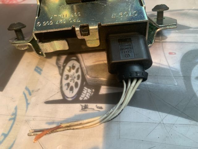 bontott VW SHARAN Csomagtérajtó Zárszerkezet