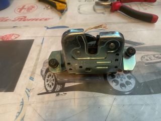 bontott VW SHARAN Csomagtérajtó Zárszerkezet