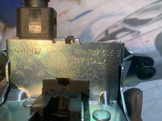 bontott VW SHARAN Csomagtérajtó Zárszerkezet