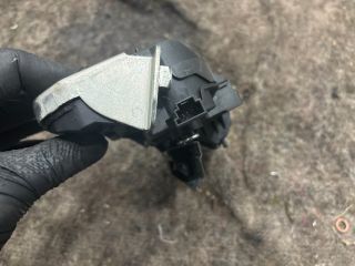 bontott VW SHARAN Csomagtérajtó Zárszerkezet