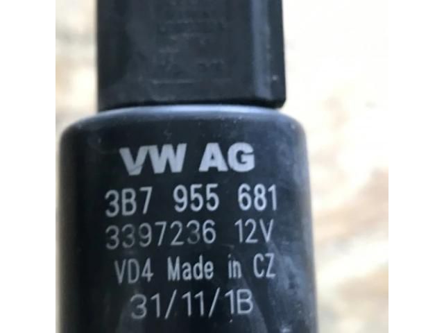 bontott VW SHARAN Első Ablakmosó Szivattyú