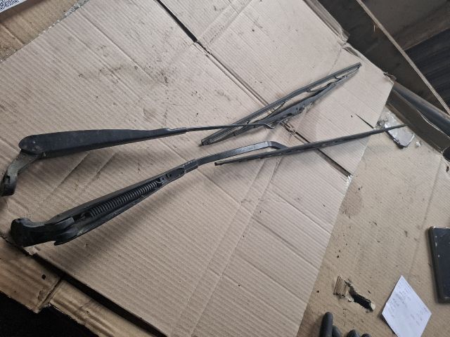 bontott VW SHARAN Első Ablaktörlő Kar