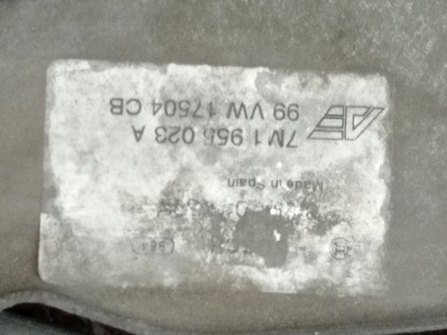 bontott VW SHARAN Első Ablaktörlő Szerkezet Motorral