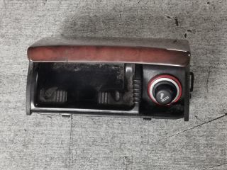 bontott VW SHARAN Első Hamutartó