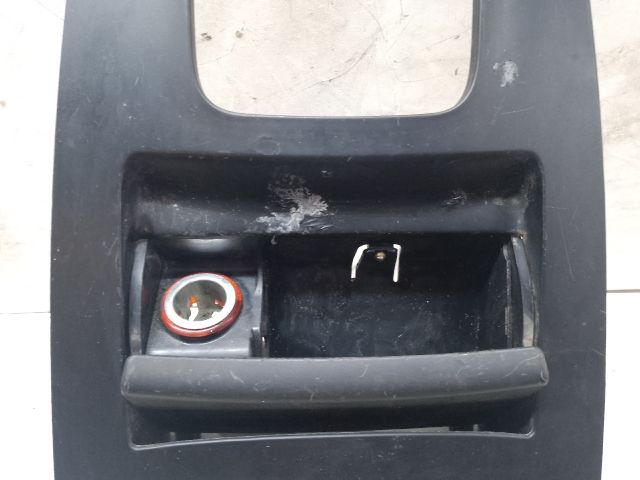 bontott VW SHARAN Első Hamutartó