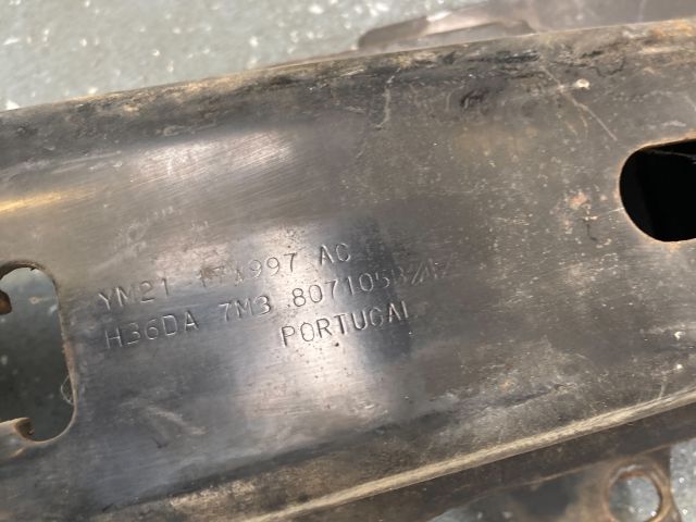 bontott VW SHARAN Első Lökhárító Merevítő (Fém)