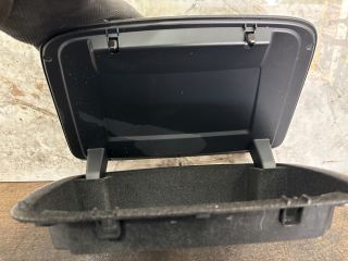 bontott VW SHARAN Első Tároló Rekesz