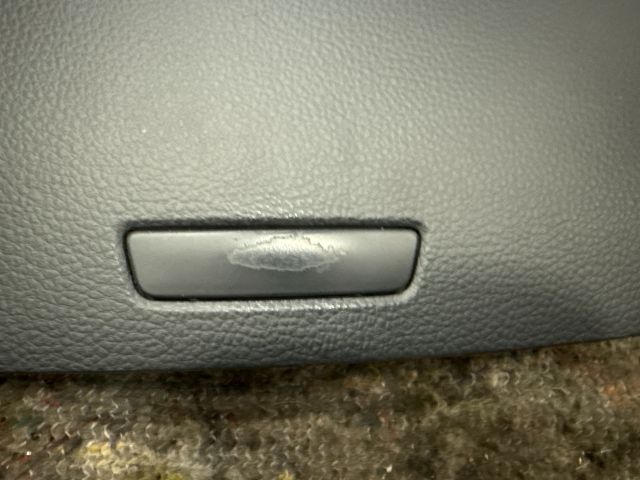 bontott VW SHARAN Első Tároló Rekesz