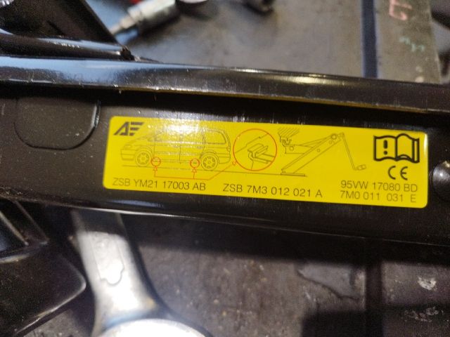 bontott VW SHARAN Emelő