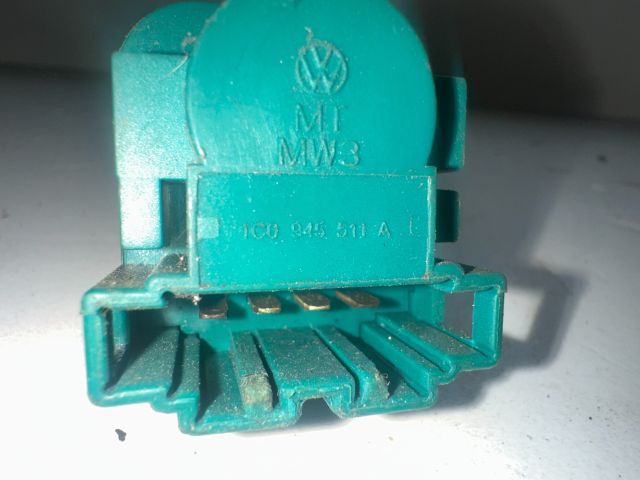 bontott VW SHARAN Fék Pedál Kapcsoló