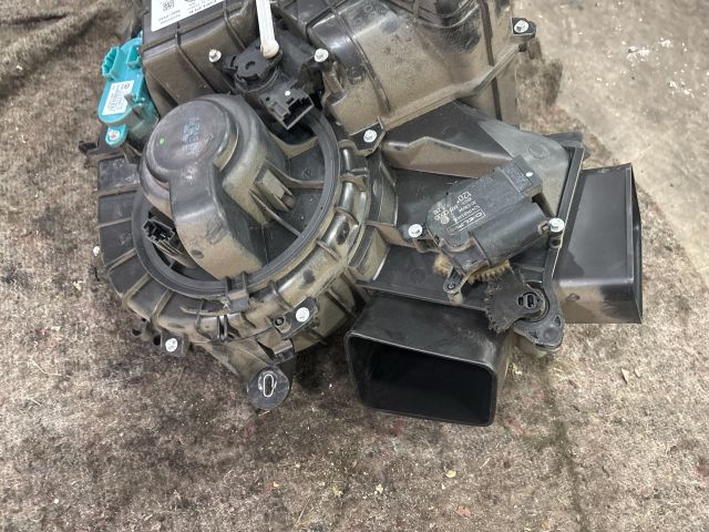 bontott VW SHARAN Fűtés Box