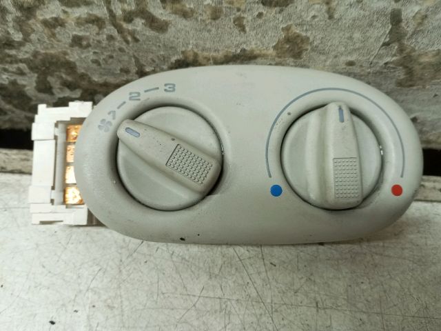 bontott VW SHARAN Fűtéskapcsoló (manuális klímás)