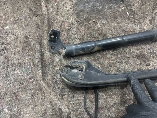 bontott VW SHARAN Gázrugós Kitámasztó Teleszkóp Csomagtérajtó Bal