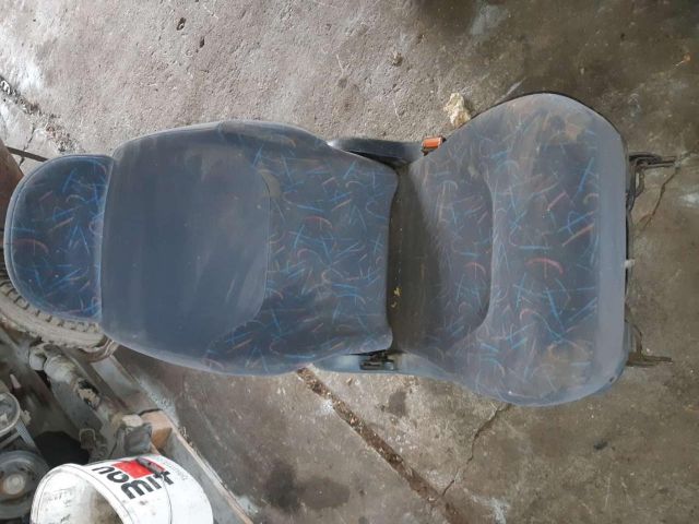 bontott VW SHARAN Harmadik sor Középső Ülés