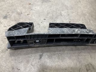 bontott VW SHARAN Hátsó középső Lökhárító Tartó (Műanyag)