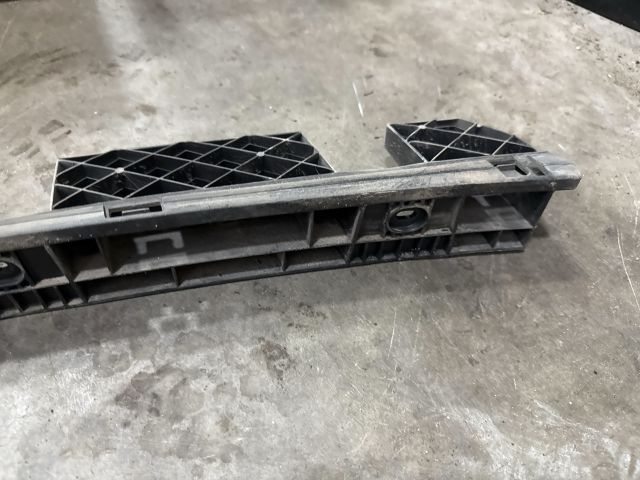 bontott VW SHARAN Hátsó középső Lökhárító Tartó (Műanyag)