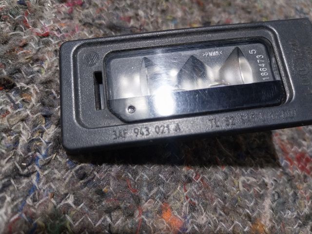 bontott VW SHARAN Hátsó Rendszámtábla Világítás